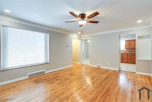 16621 Harvard Ave — Photo 10