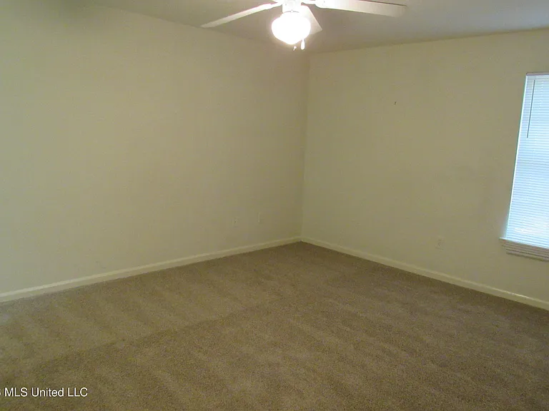 960 Morningside St #A — Photo 11
