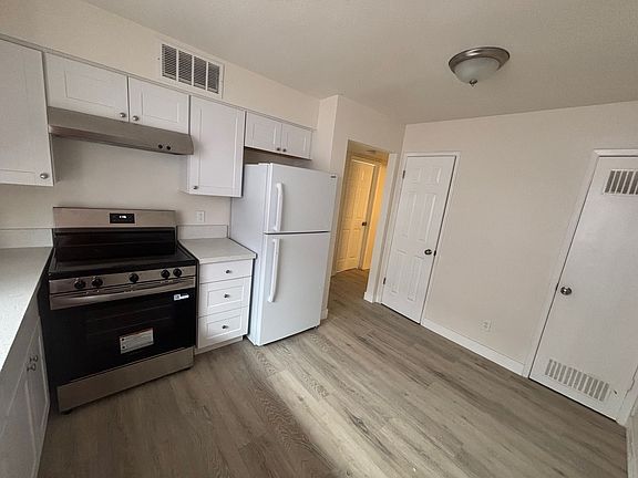 4th image of 4695 N 11th St