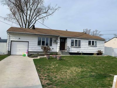 21 Stockton St, Brentwood, NY, 11717