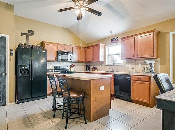 4th image of 6517 Stone Lake Dr