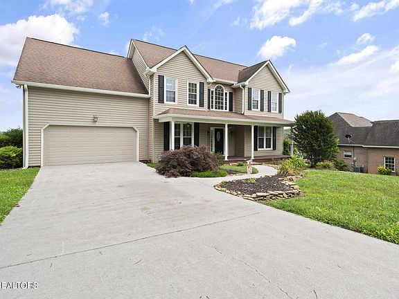 2nd image of 1130 Hirst Cir