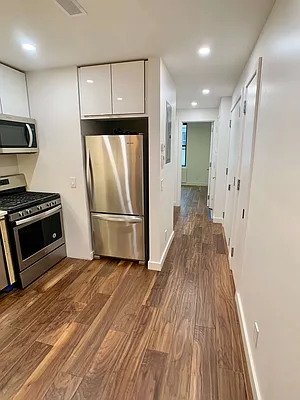 Rented by Building Equity Real Estate LLC | media 17