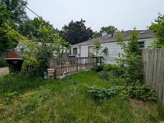 5th image of 1329 Eastbrook Dr