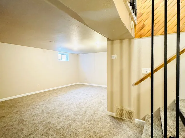 2118 Glenfair Dr — Photo 16