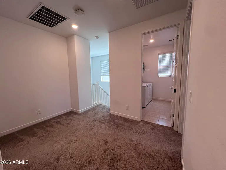 1165 E Thompson Way — Photo 19