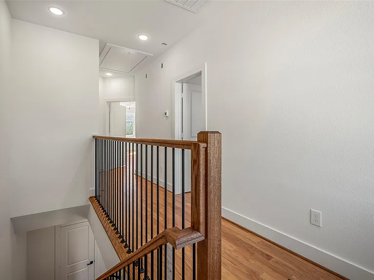 6320 Del Rio St — Photo 25