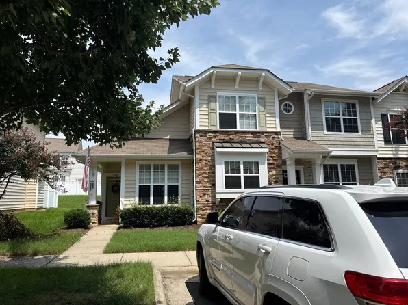 520 Bent Leaf Ct, Fort Mill, SC 29708