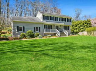 6 Lazy Brook Ln, Westport, CT 06880