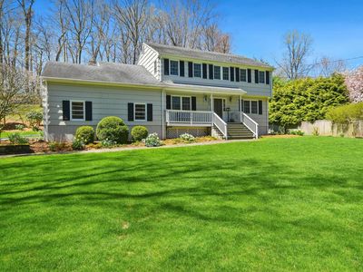 6 Lazy Brook Lane, Westport, CT, 06880