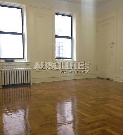 2nd image of 135 W 238th St APT 4G