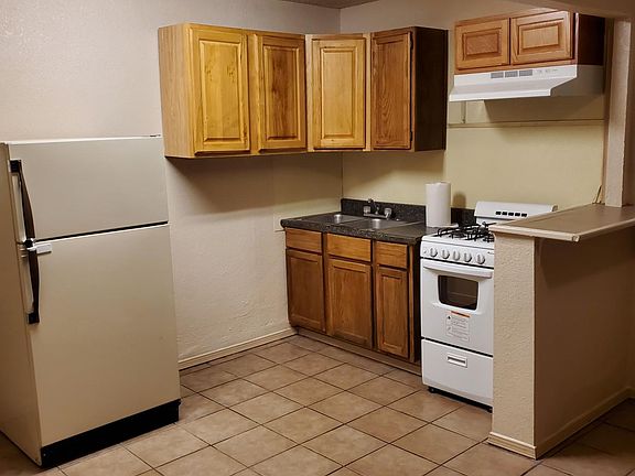 3rd image of 2715 Jefferson Ave #1/2
