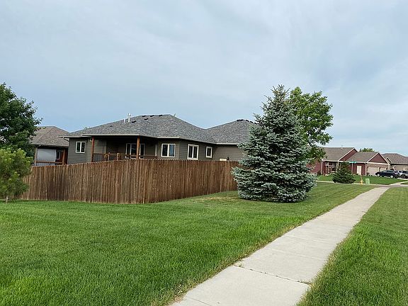 3rd image of 8200 S Spice Hill Cir