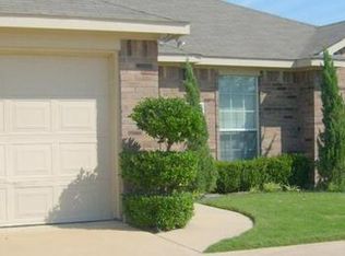 815 Nandina Way APT 1, Waxahachie, TX 75165