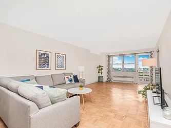 3530 Henry Hudson Parkway, #9A