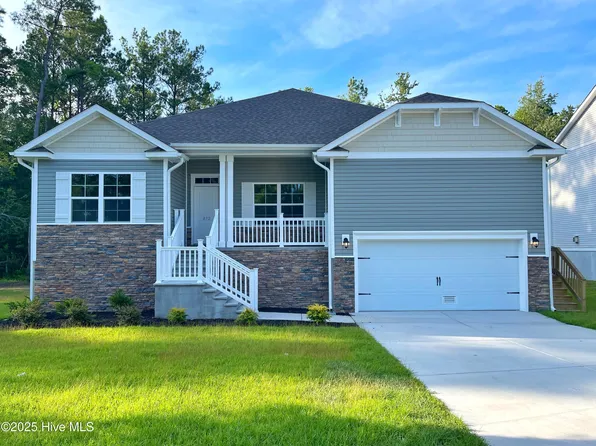 872 Pantego Boulevard SE, Bolivia, NC 28422