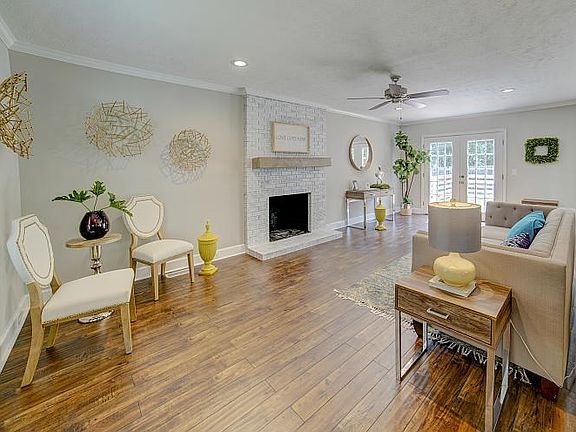 4th image of 119 Crossroads Dr
