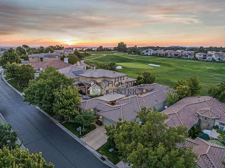 4005 Royal Troon Dr — Photo 66
