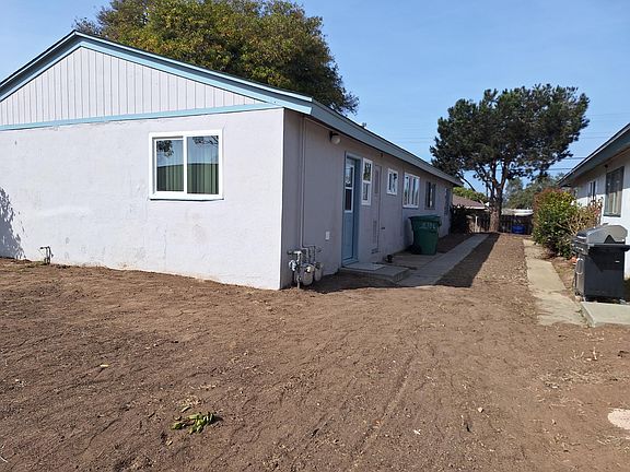 2nd image of 4940-42 Clairemont Dr #4940