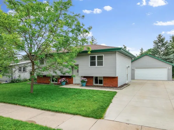 1120 Moreland St, Oshkosh, WI 54902