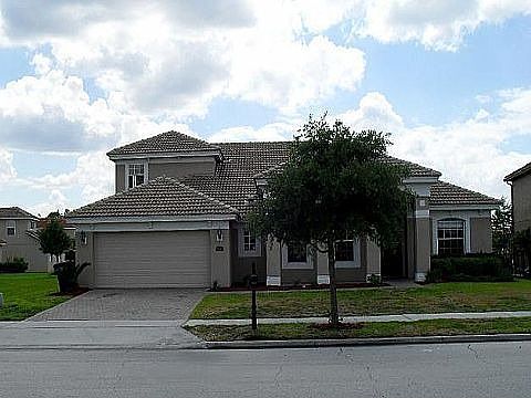 1st image of 9484 Walnut Crest Dr