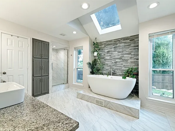 1123 Bayshore Dr, Rockwall, TX 75087