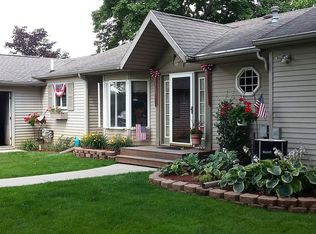 4277 Homestead Dr, Howell, MI 48843