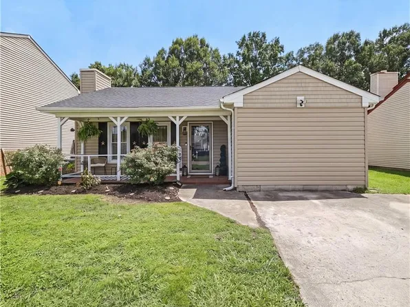 1461 Eddystone Dr, Virginia Beach, VA 23464