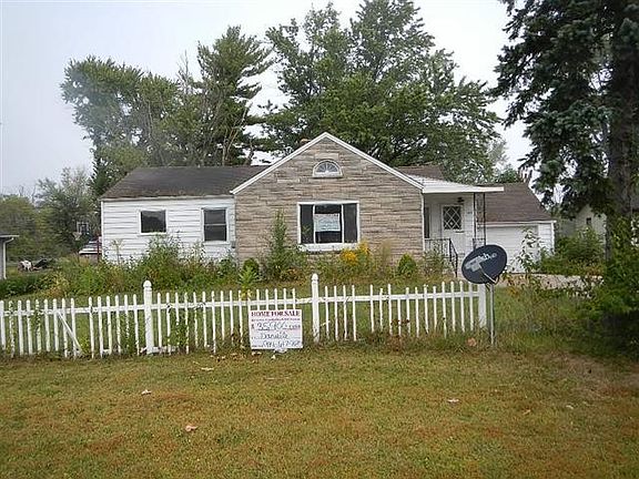 2nd image of 1678 W County Road 100 S