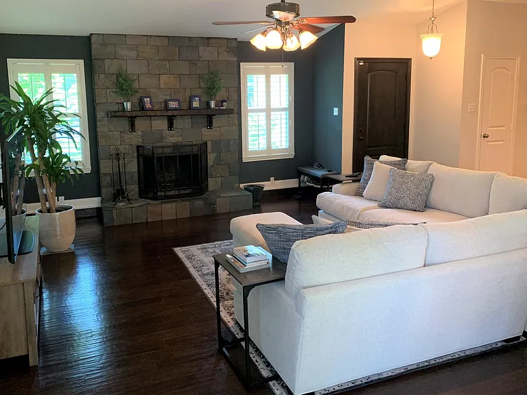 3317 Newkirk Dr — Photo 3