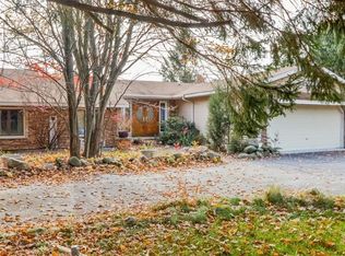 727 Auburn Trl SE, Ada, MI 49301