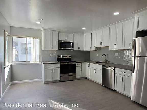 3rd image of 3756 Poinciana Dr #3