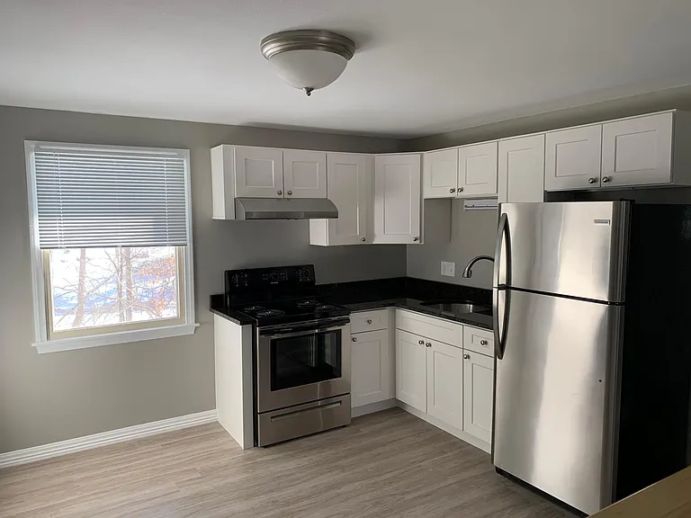 39 Old Amherst Rd #B3 — Photo 3