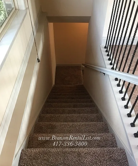 191 Roundhill Rd — Photo 10