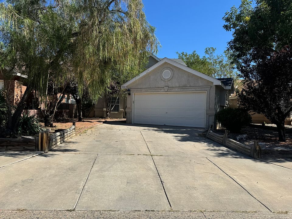 1st image of 1126 Avenida Las Vistas NW