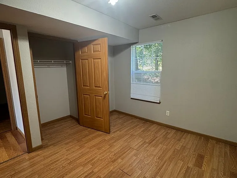 281 N Boston Ave — Photo 9