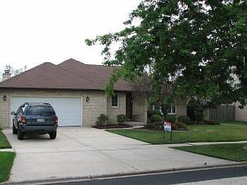 1st image of 712 Columbia Dr