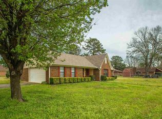 4616 Wyndallwood Dr, Jackson, MS 39212