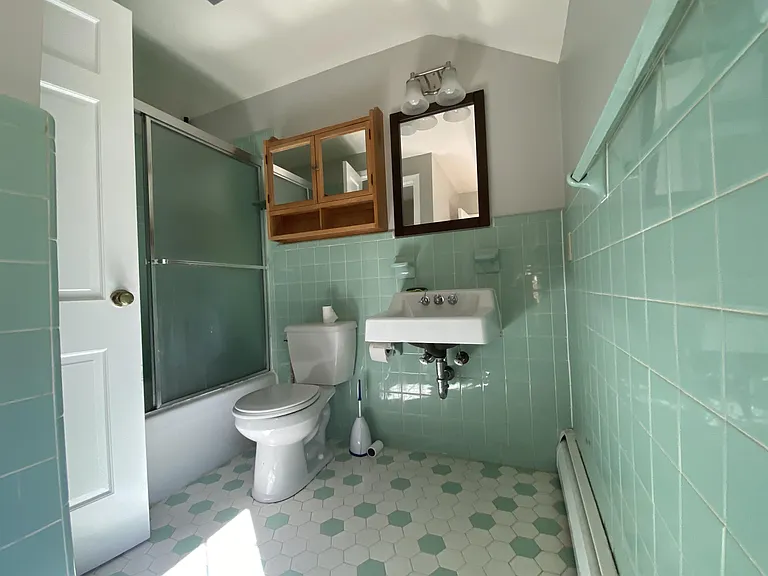 106 Woodside St — Photo 7