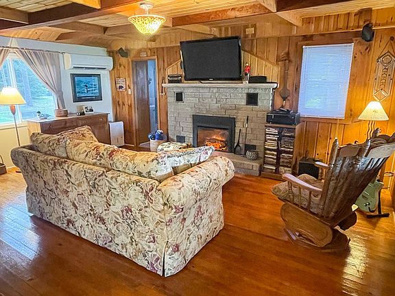 4th image of N5244 Resort Ln E #E