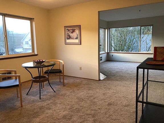 5th image of 95 1st Ave NW #204