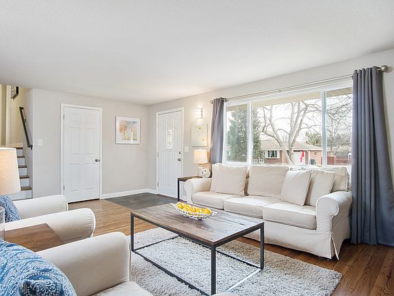 3rd image of 6639 S Kit Carson St