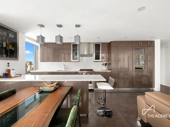 61 West 62nd Street image 1 of 12