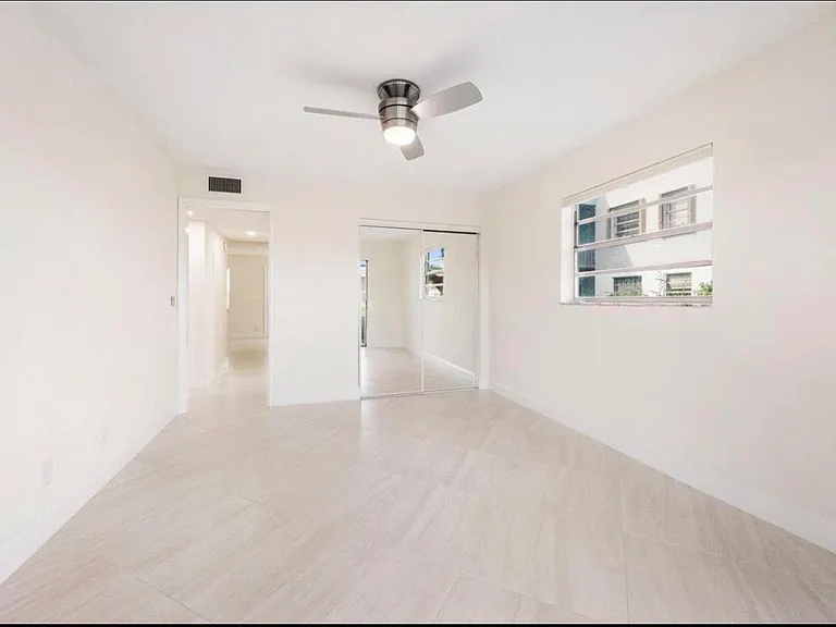 401 Monaco Park #401 — Photo 8