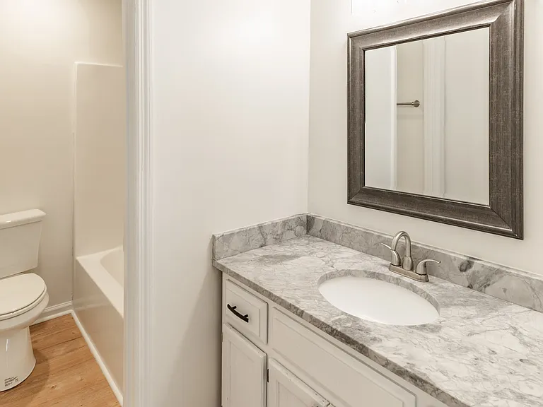 122 Sleepy Hollow Ct — Photo 19