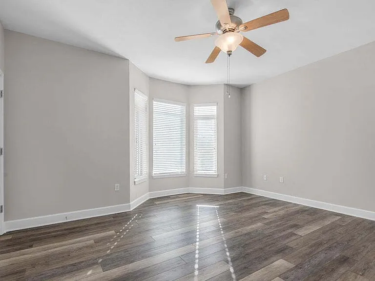 119 Beal Pkwy SE #203 — Photo 14