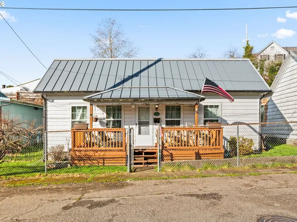 217 Pitt St, Gardiner, OR 97441