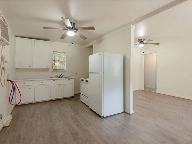 712 Cline St #D — Photo 7