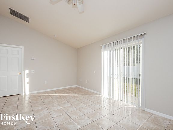 3rd image of 705 Squirrel Ct