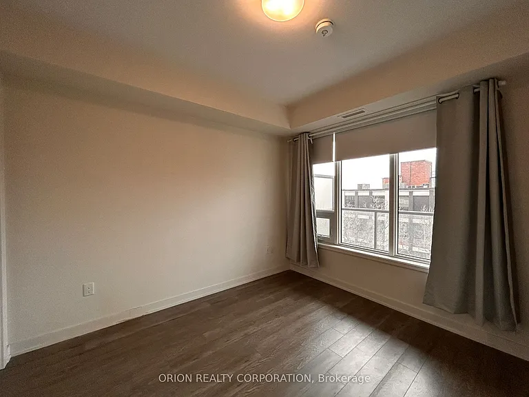 212 King William St #620 — Photo 34